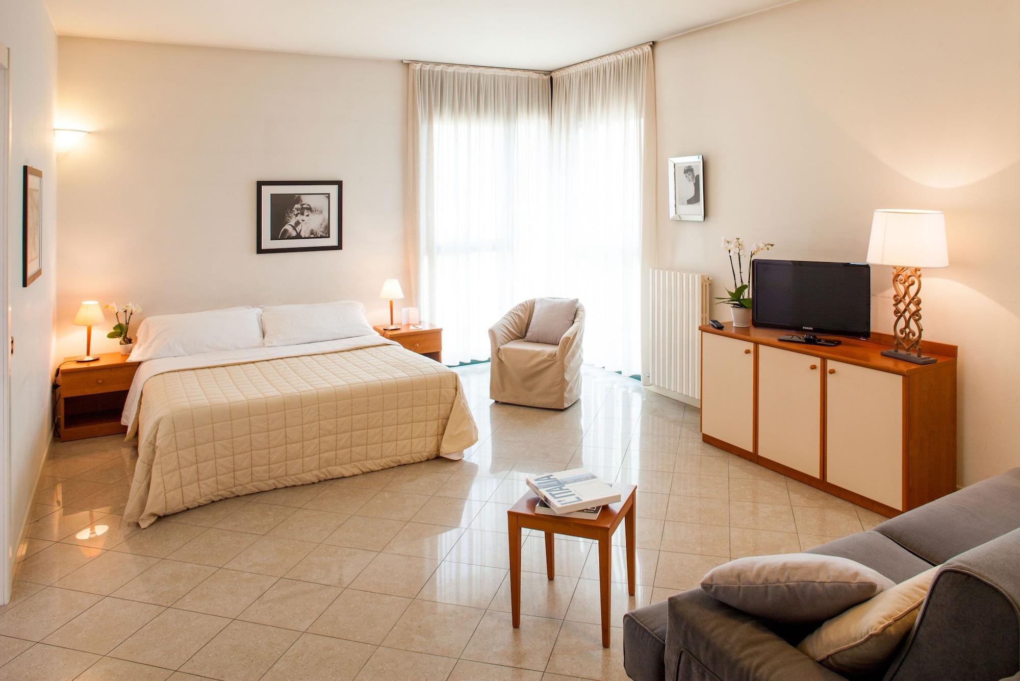 Cosmo Hotel Torri Vimercate Ngoại thất bức ảnh